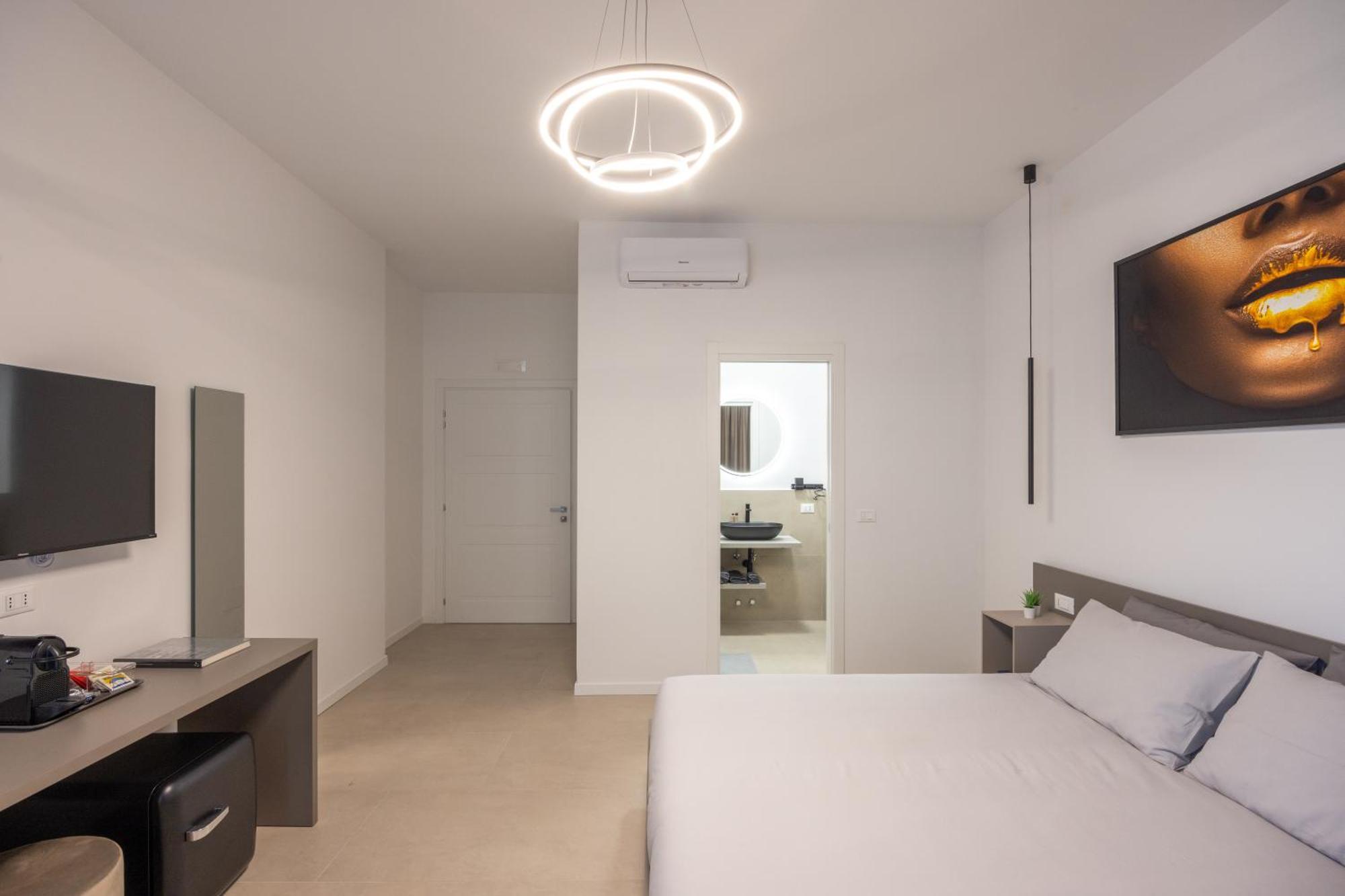 Luxury Station Suite Bologna Exterior foto