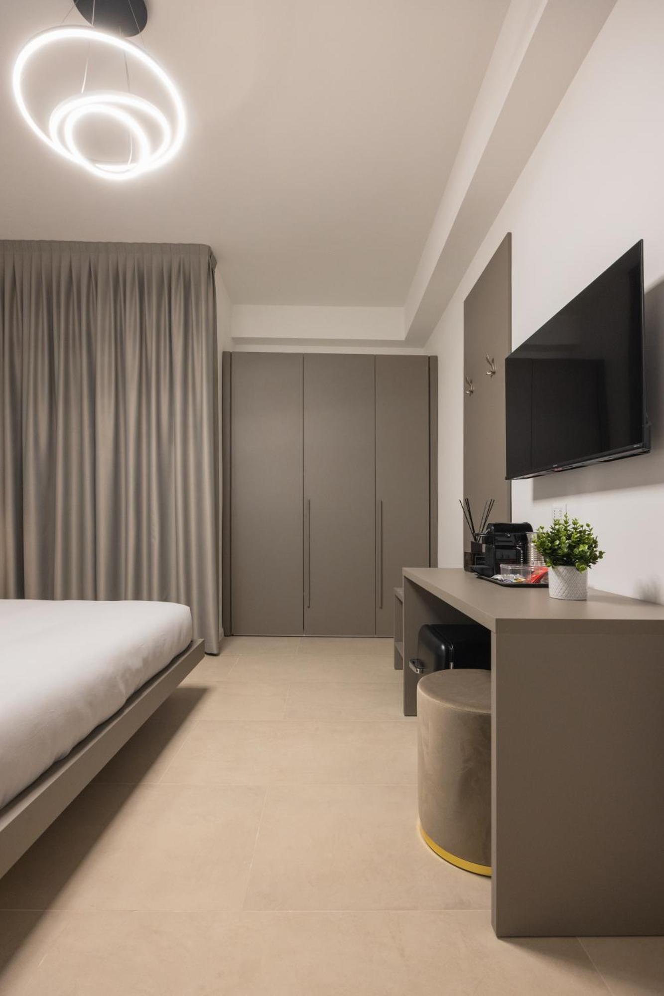 Luxury Station Suite Bologna Exterior foto